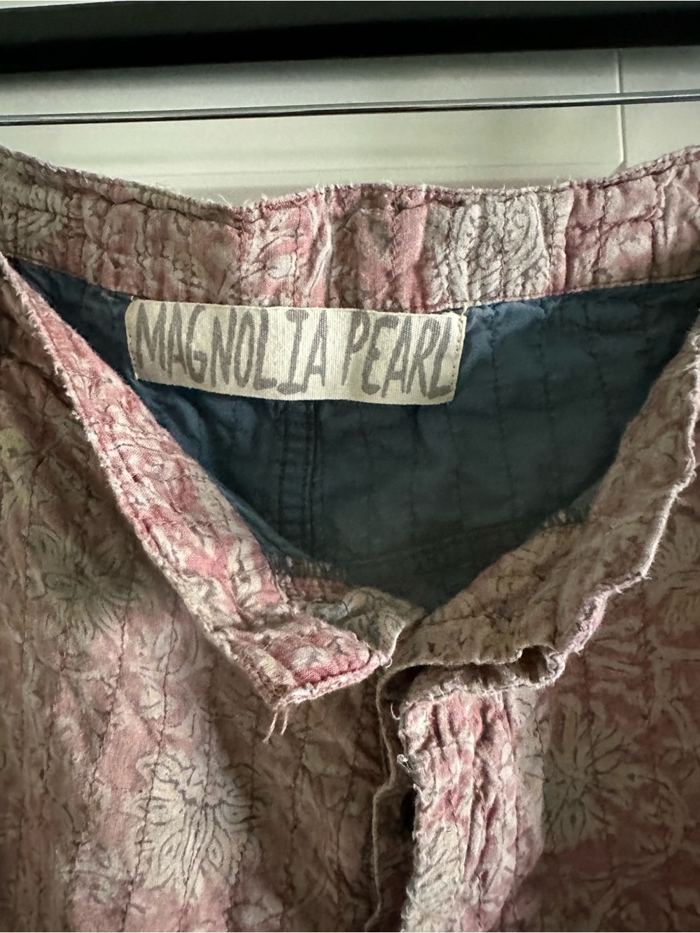 Magnolia Pearl Roe Pant dusty pink floral block print - Picture 3 of 7